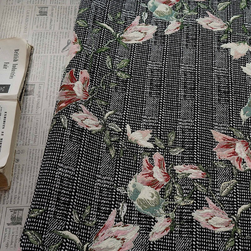 ヨーロッパ風レリーフ花柄鳥ジャカード生地袍ベストコートヴィン - Home Textiles Luxury Curtains のレビューと価格